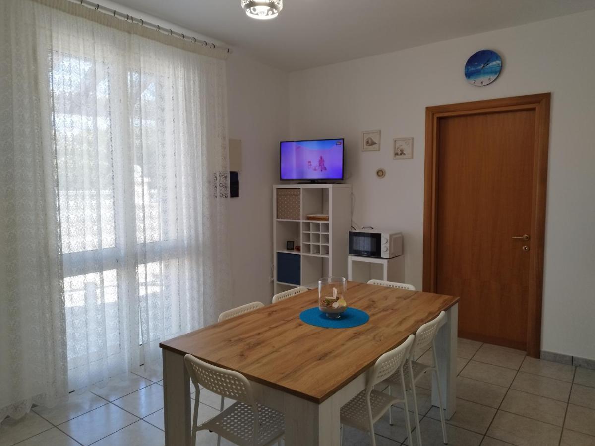 Casa Vacanze Il Sorriso Di Emi Torre Suda Dış mekan fotoğraf